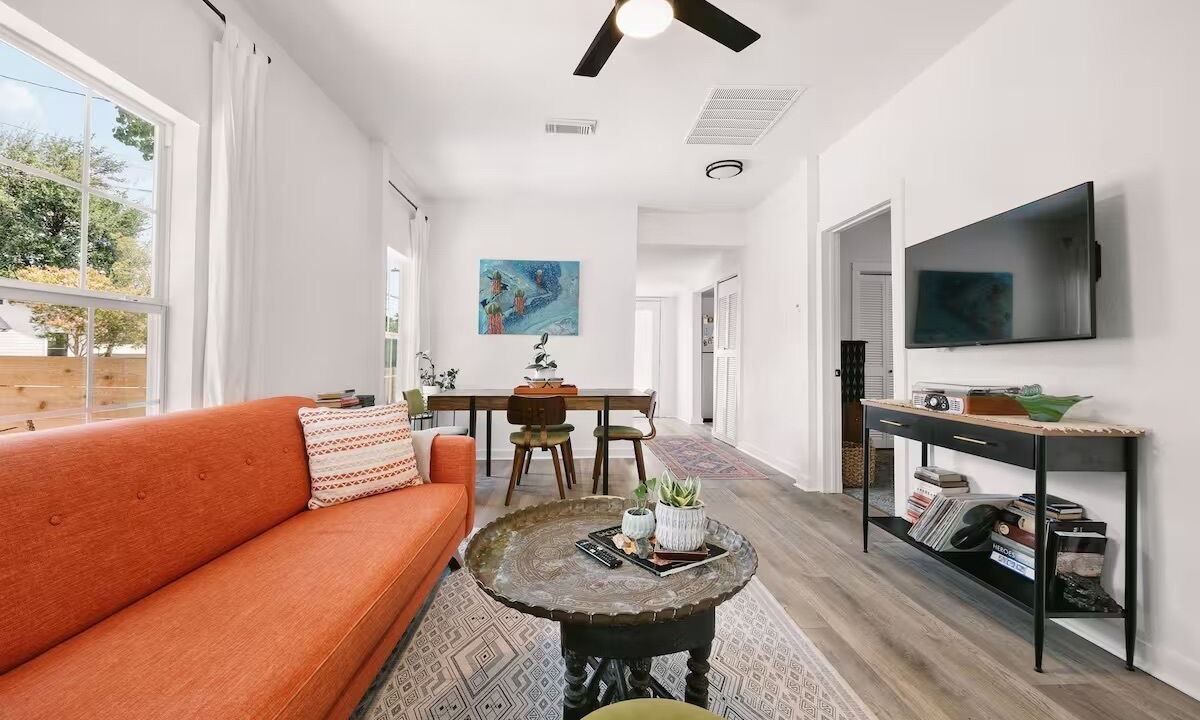 Photo of Livingroom in Blackshear-Prospect Hill