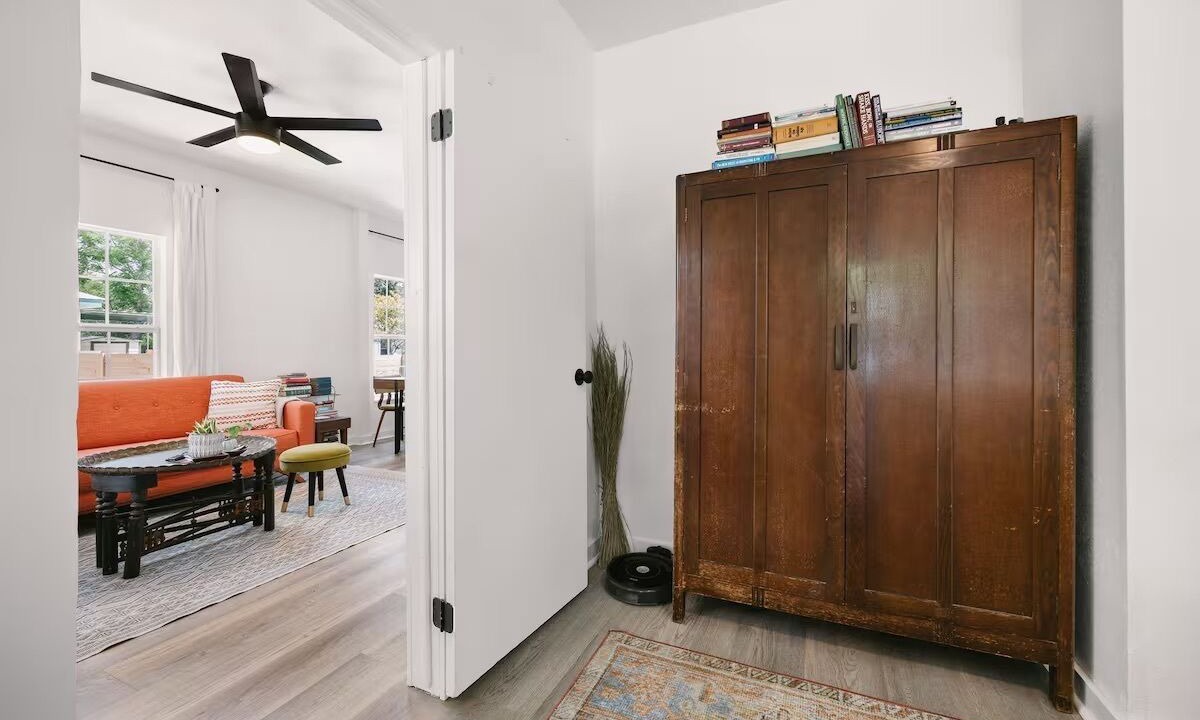 Photo of Livingroom in Blackshear-Prospect Hill