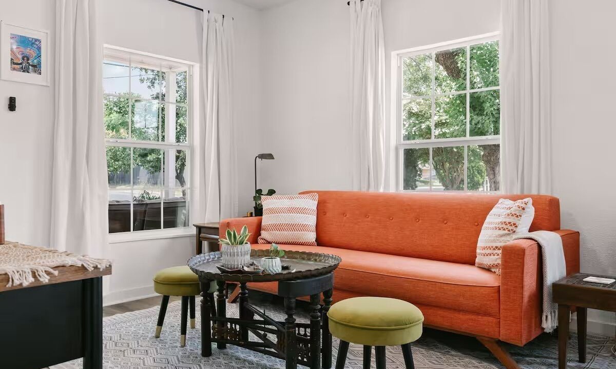 Photo of Livingroom in Blackshear-Prospect Hill
