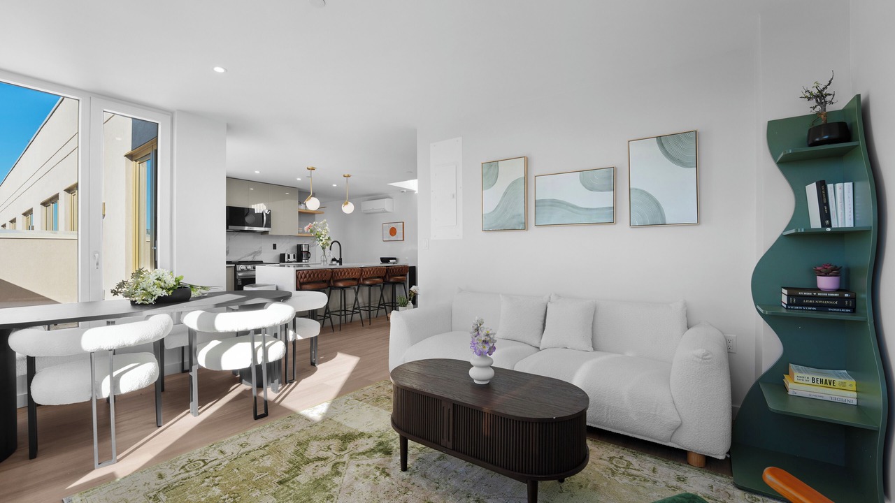 Photo of Livingroom in Greenpoint