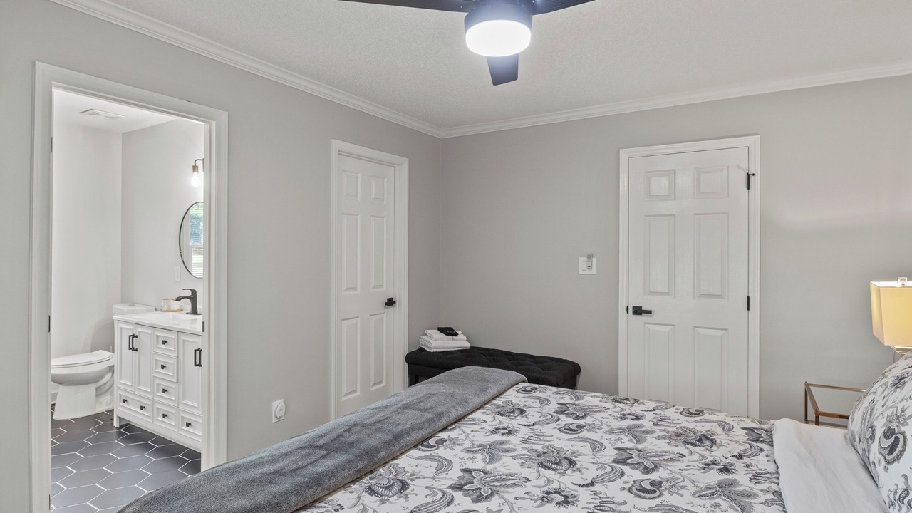 Photo of Bedroom in Angier
