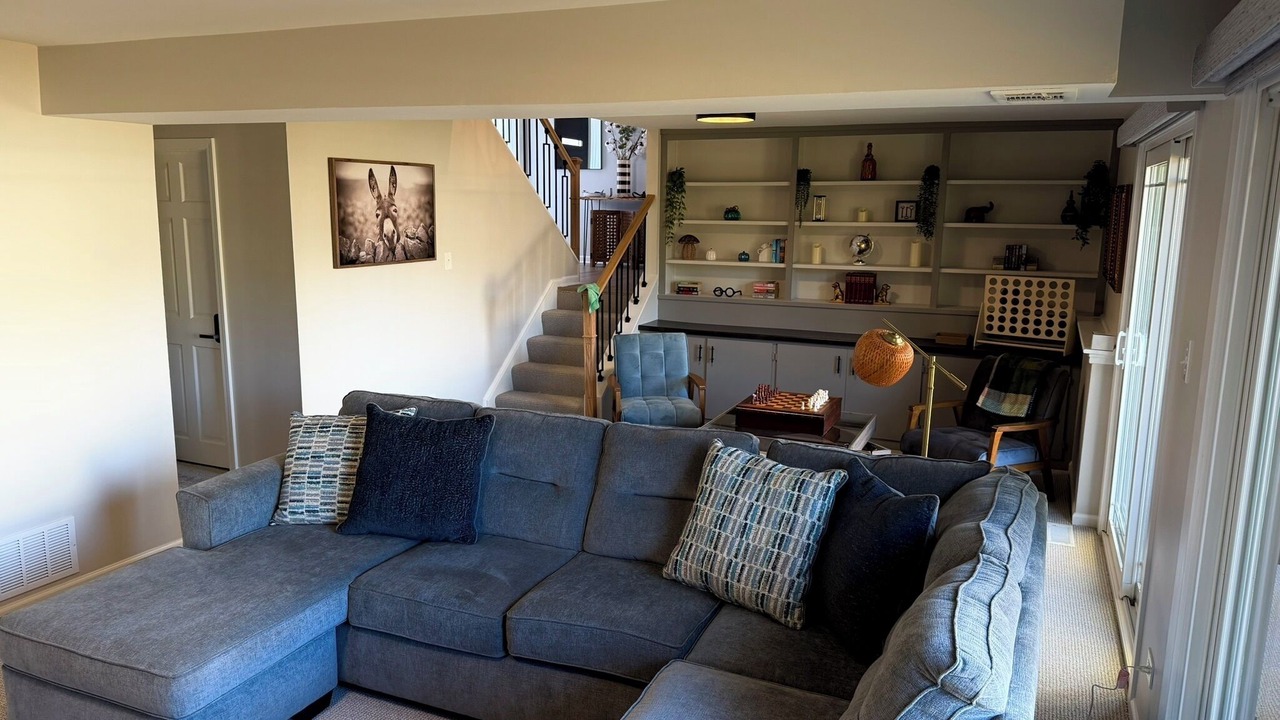 Photo of Livingroom in Glen Ellyn