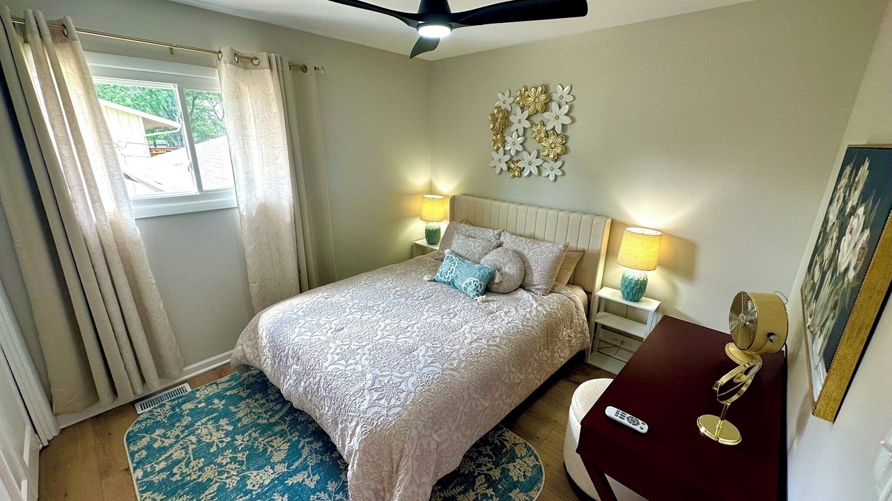 Photo of Bedroom in Glen Ellyn