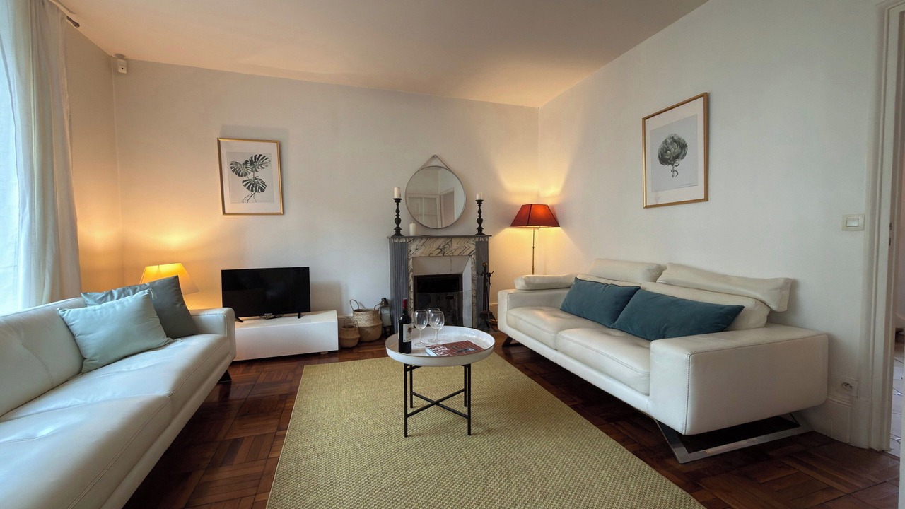 Photo of Livingroom in Ury