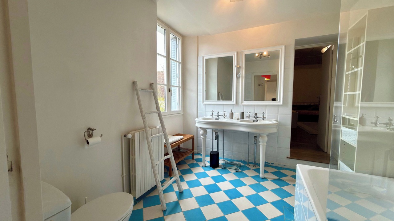 Photo of Bathroom in Ury