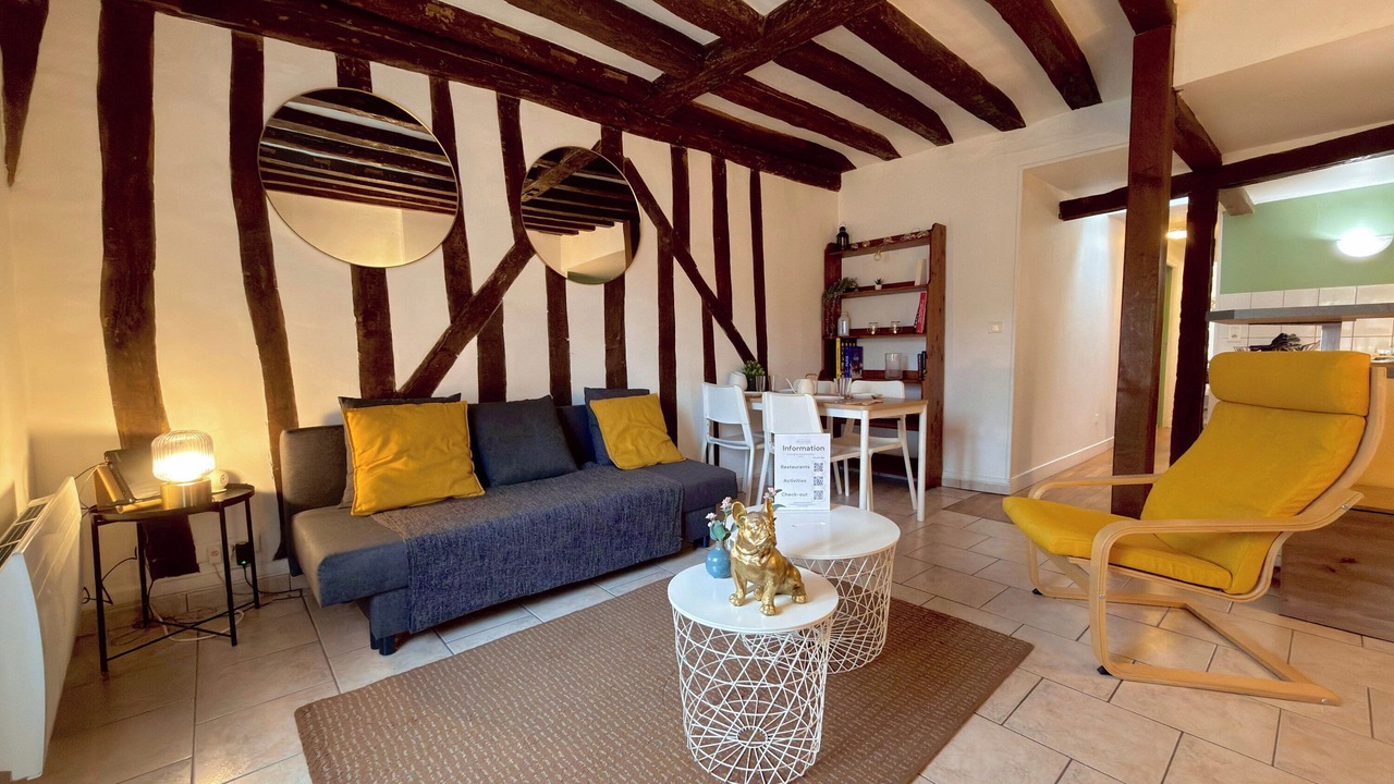 Photo of Livingroom in Fontainebleau