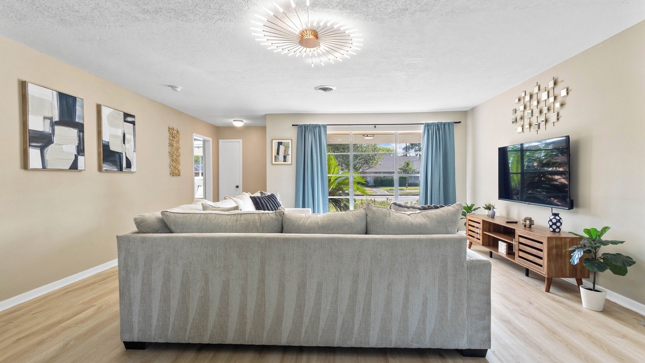 Photo of Livingroom in Southeast Houston