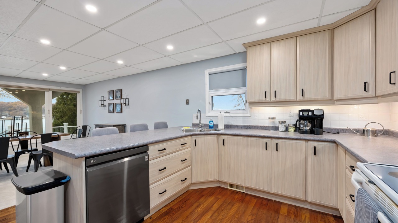 Photo of Kitchen in Corunna