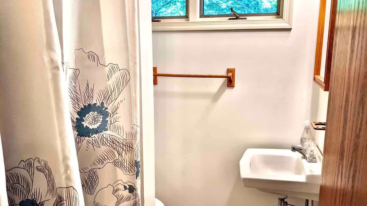 Photo of Bathroom in Berkeley Springs