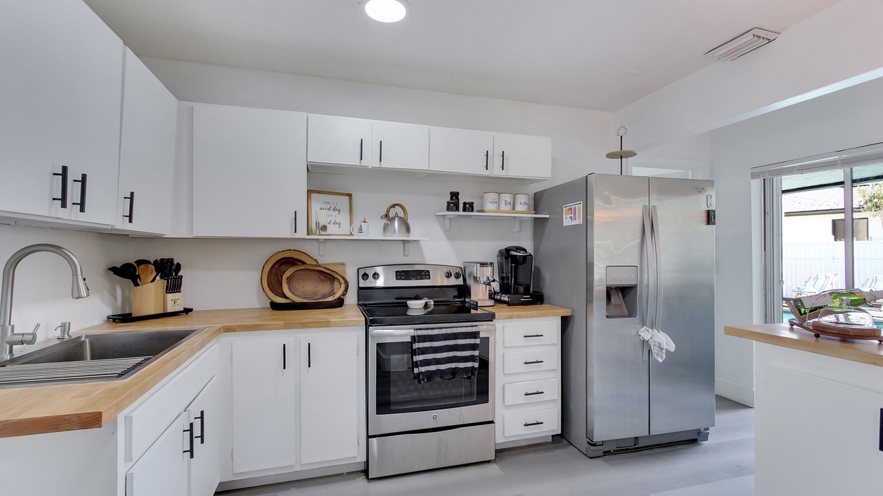 Photo of Kitchen in Lauderhill