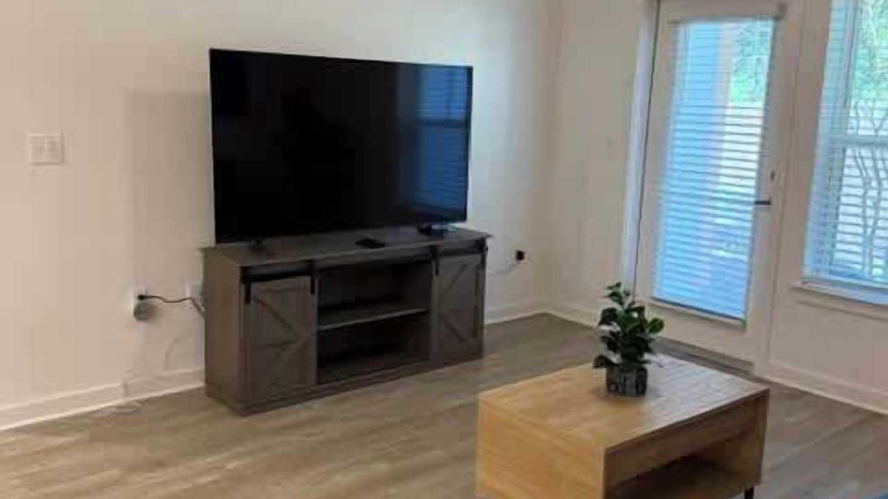 Photo of Livingroom in Golden Glades - The Woods