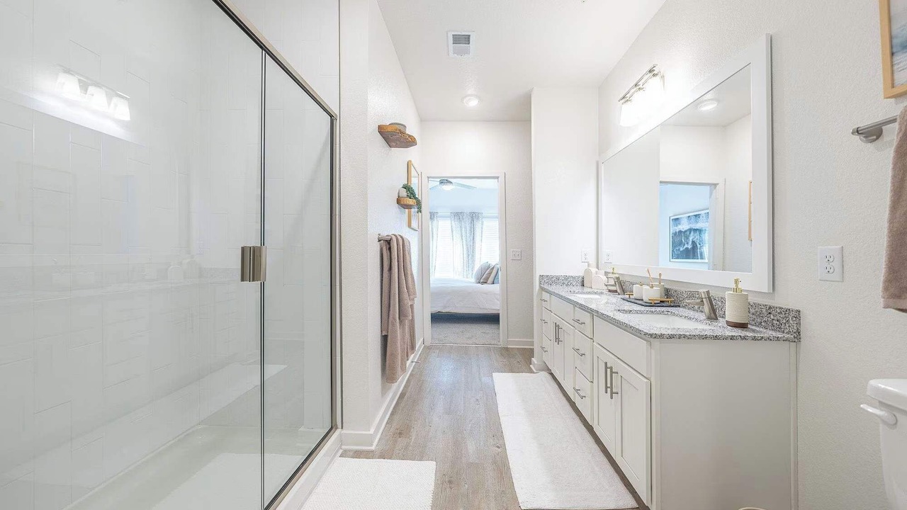 Photo of Bathroom in Golden Glades - The Woods