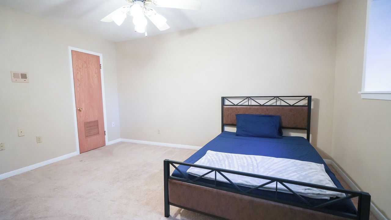 Photo of Bedroom in Baytown