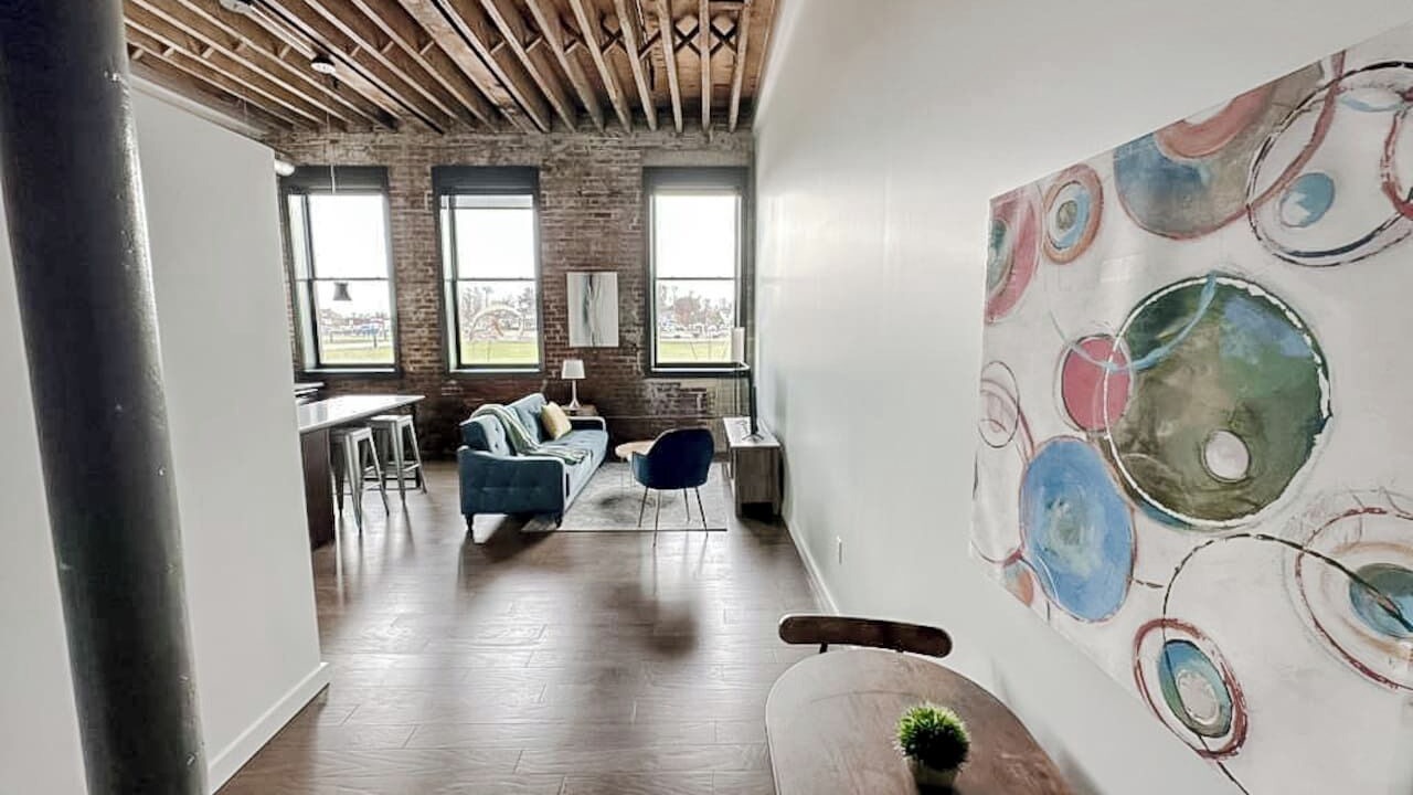 Photo of Livingroom in Newton