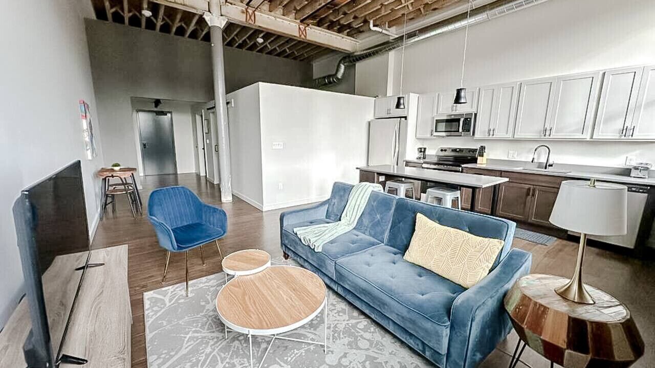 Photo of Livingroom in Newton