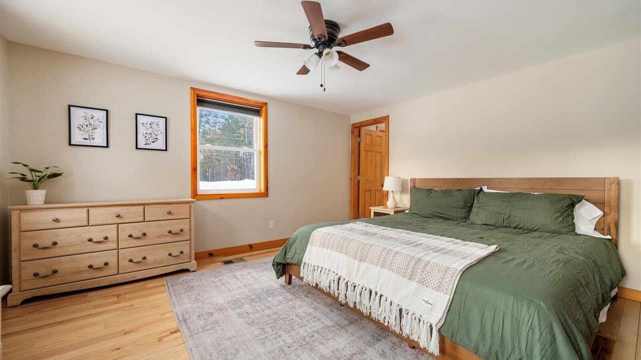 Photo of Bedroom in Boonville