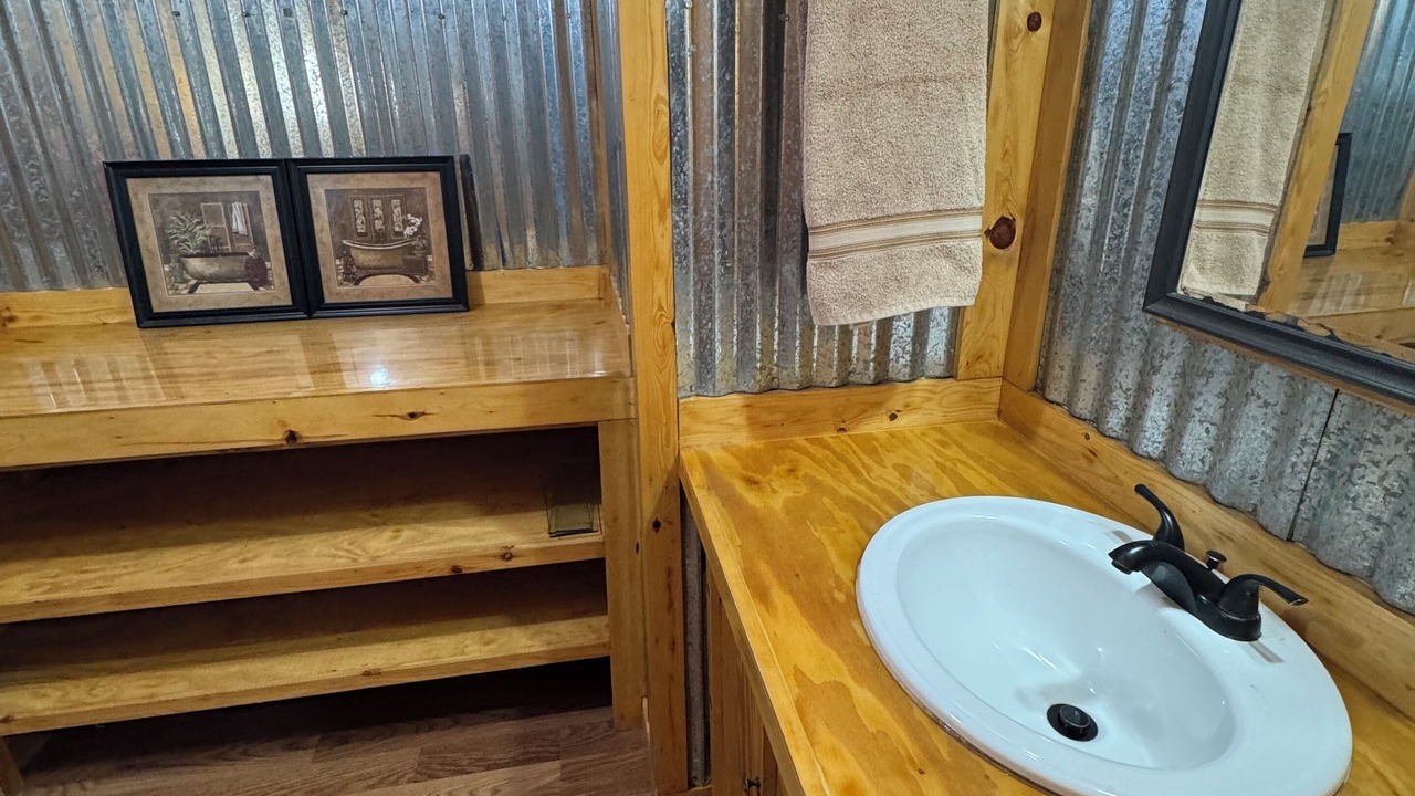 Photo of Bathroom in Gordon