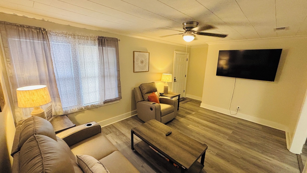 Photo of Livingroom in Hattiesburg