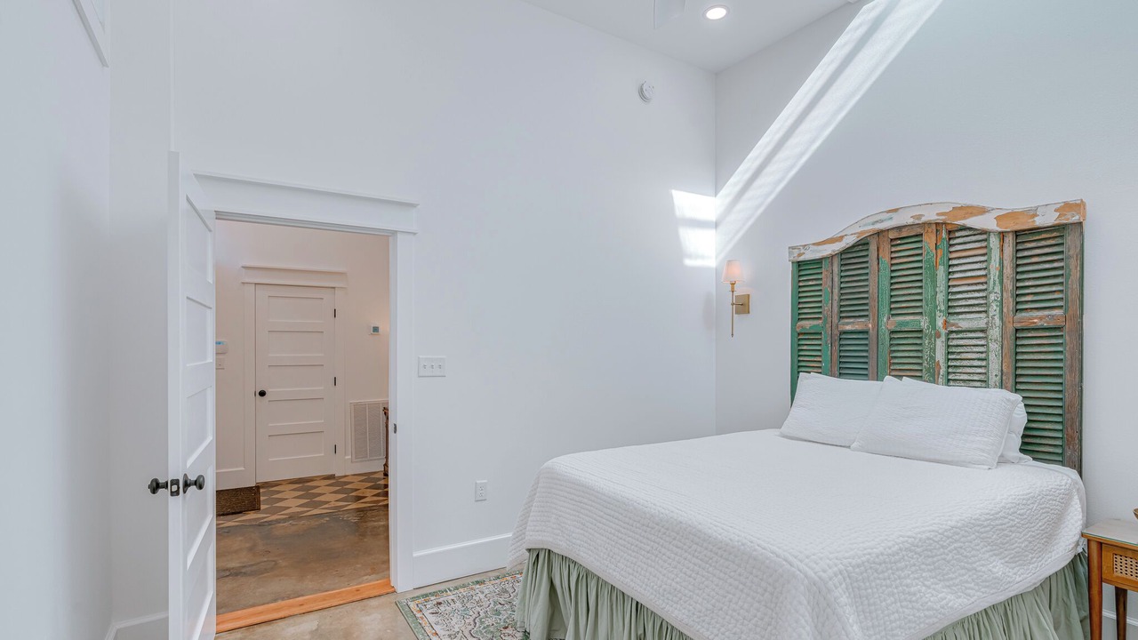 Photo of Bedroom in Central Business District