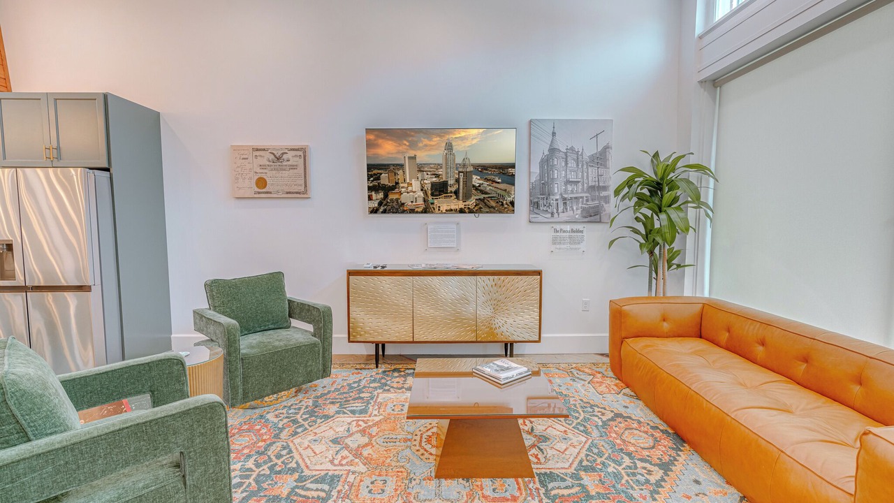 Photo of Livingroom in Central Business District