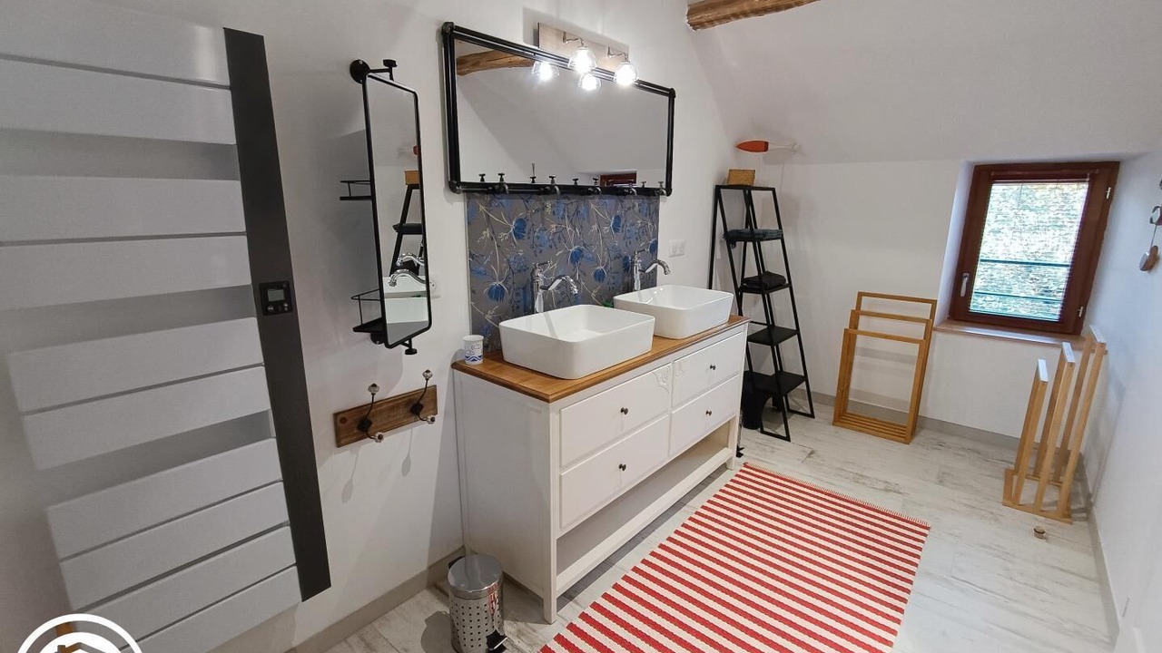 Photo of Bathroom in Mayrac