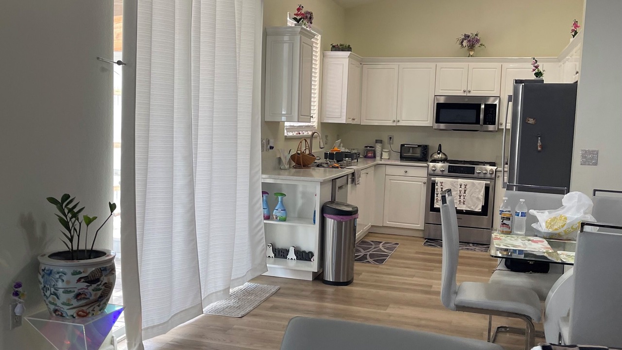 Photo of Livingroom in Oak Grove