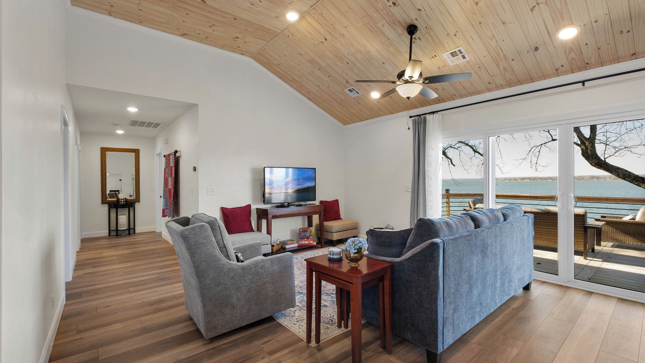 Photo of Livingroom in Grove