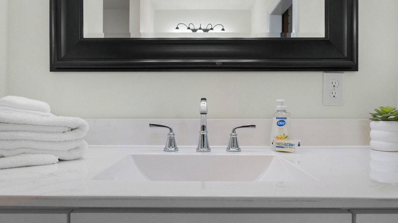 Photo of Bathroom in Grove