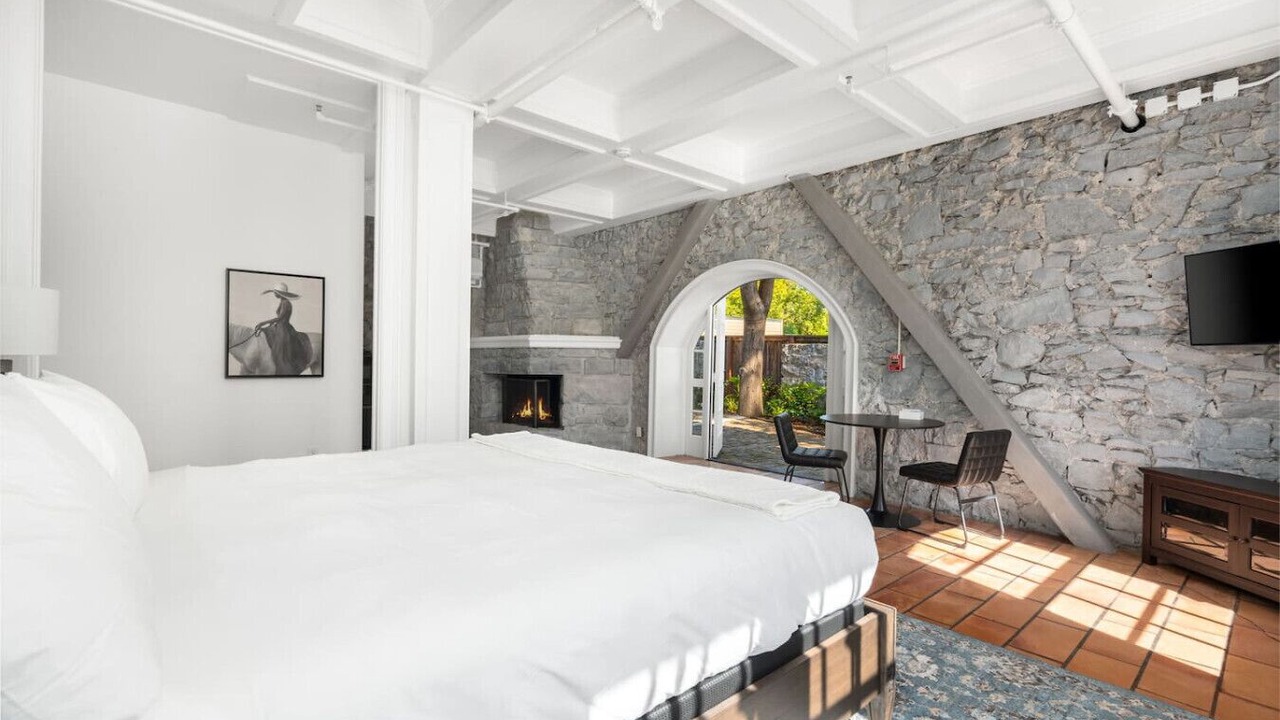 Photo of Bedroom in Santa Rosa