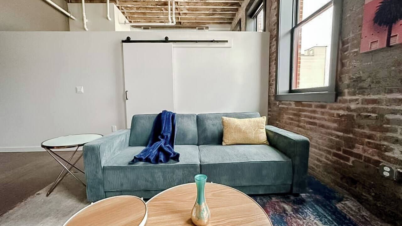 Photo of Livingroom in Newton