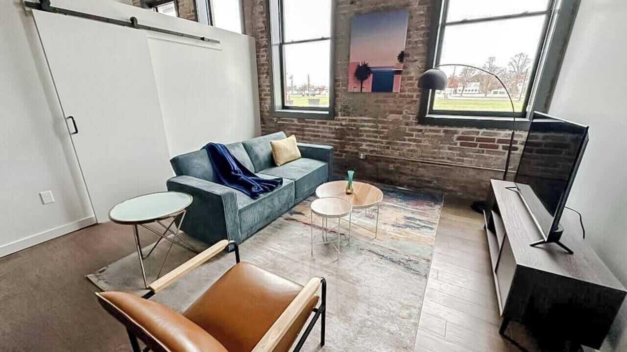 Photo of Livingroom in Newton