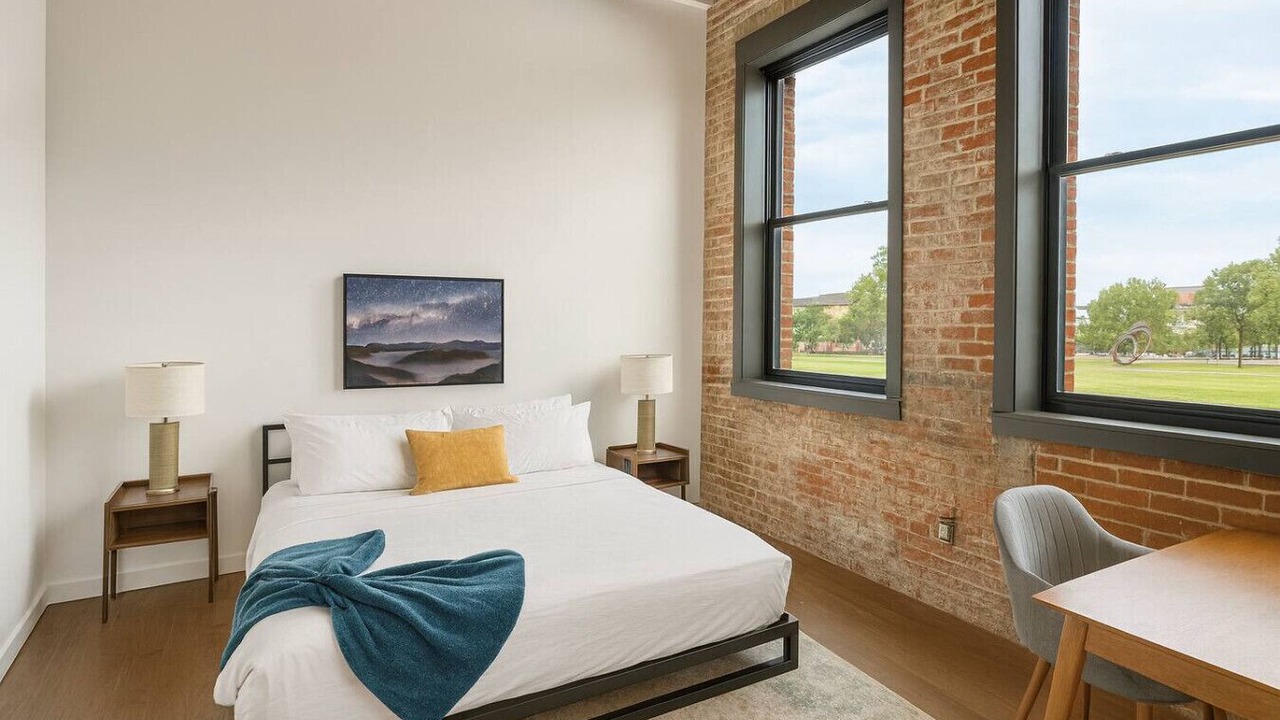 Photo of Bedroom in Newton