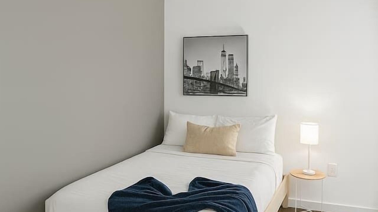 Photo of Bedroom in Newton