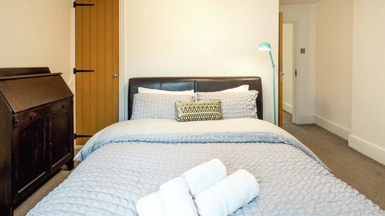 Photo of Bedroom in Askew