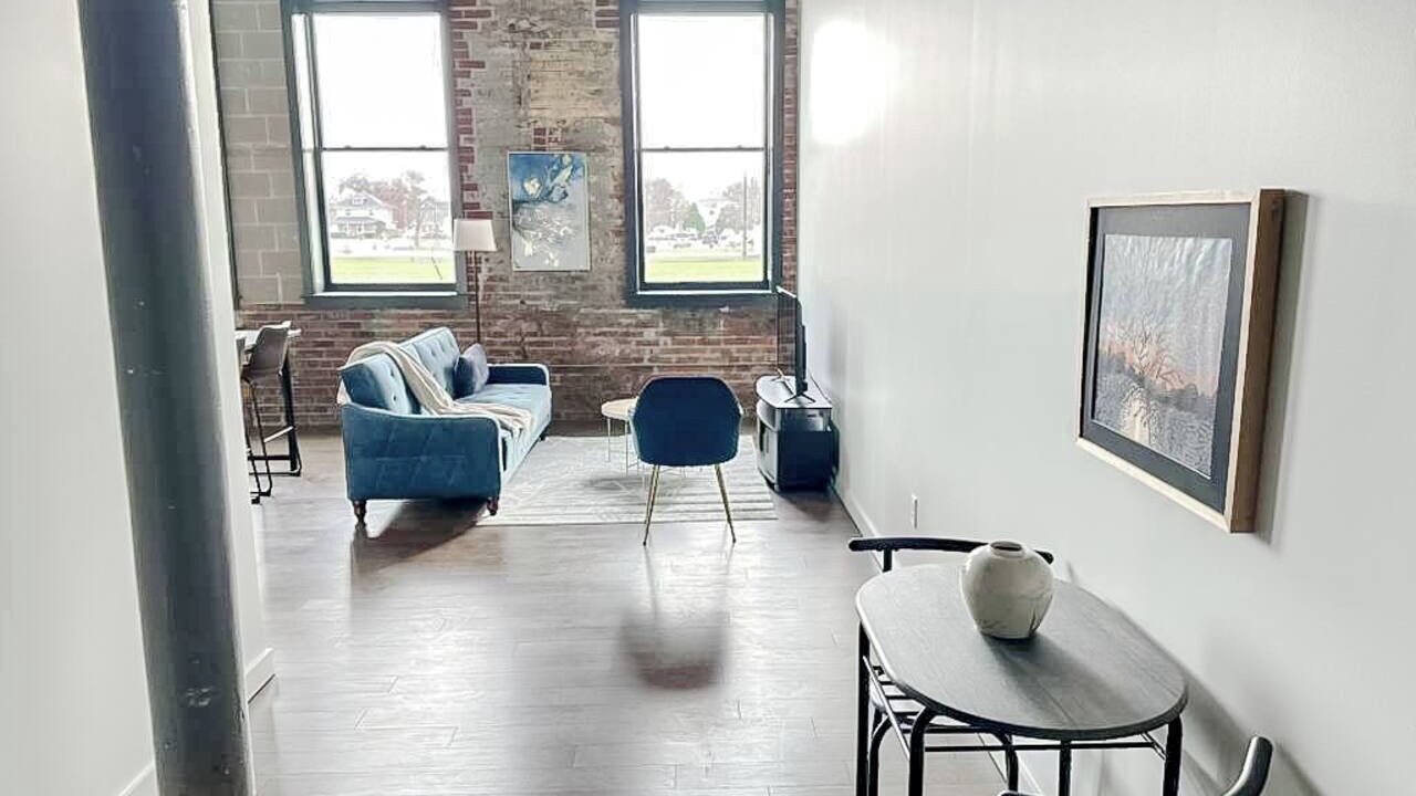 Photo of Livingroom in Newton