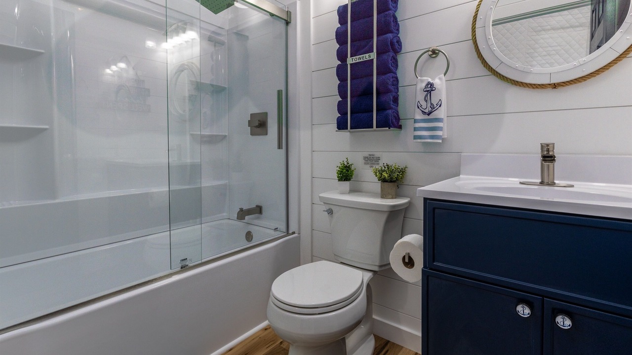 Photo of Bathroom in Almo