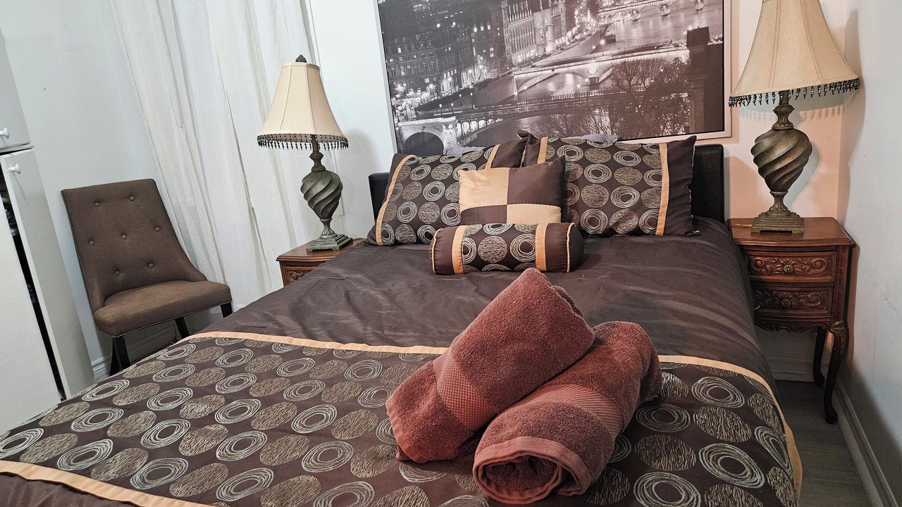 Photo of Bedroom in Deseronto