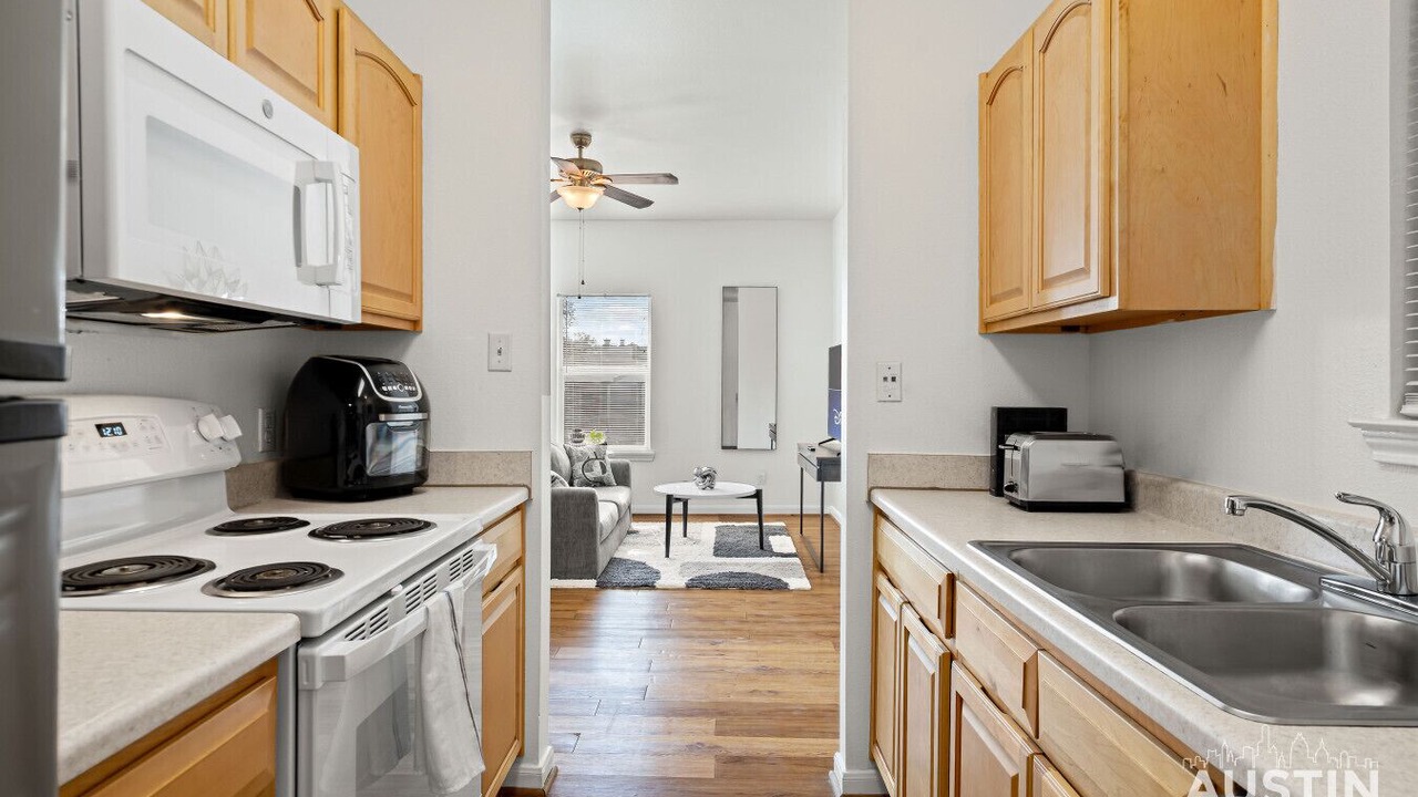 Photo of Kitchen in Village At Walnut Creek