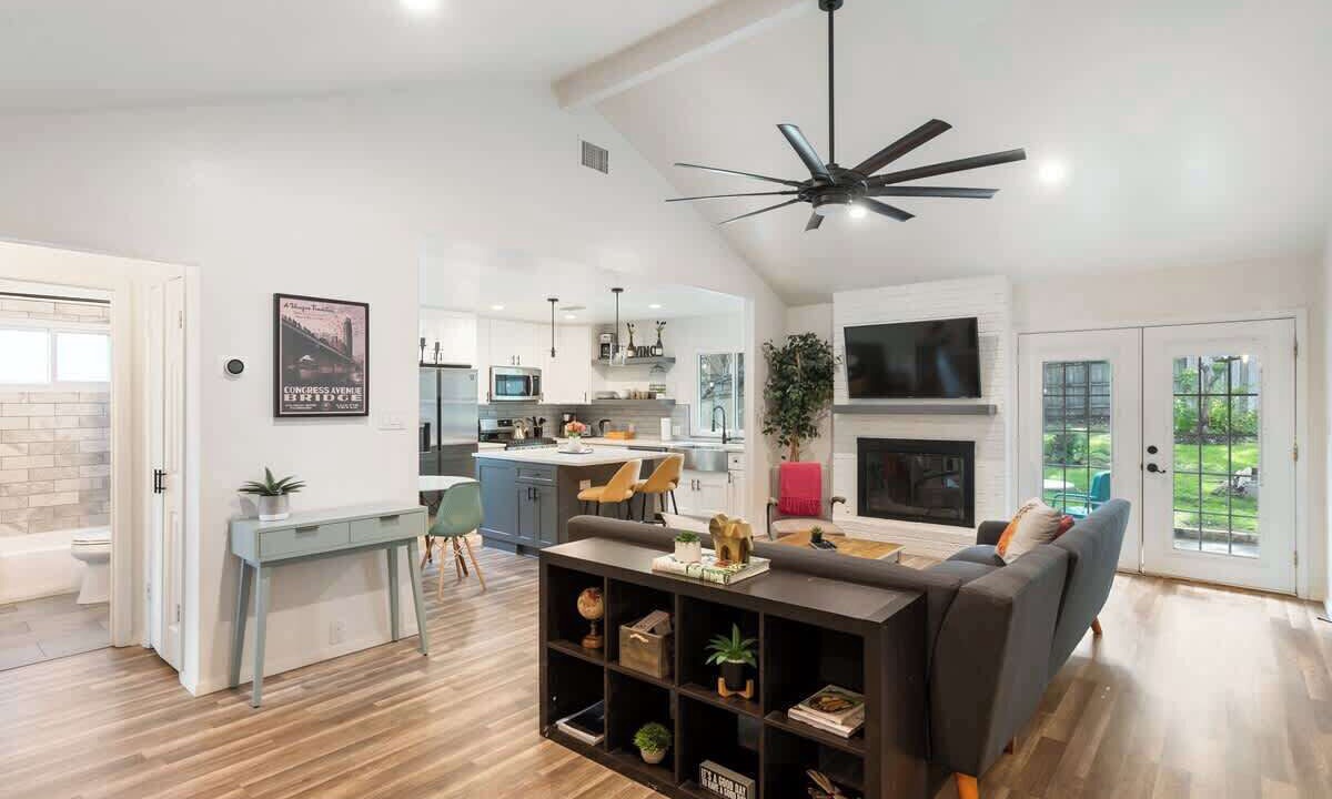 Photo of Livingroom in Austin