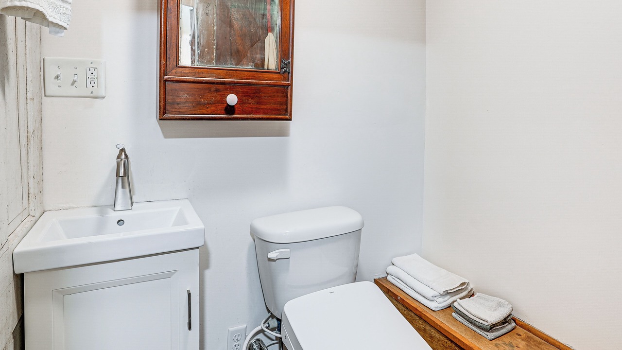 Photo of Bathroom in Paris Crossing