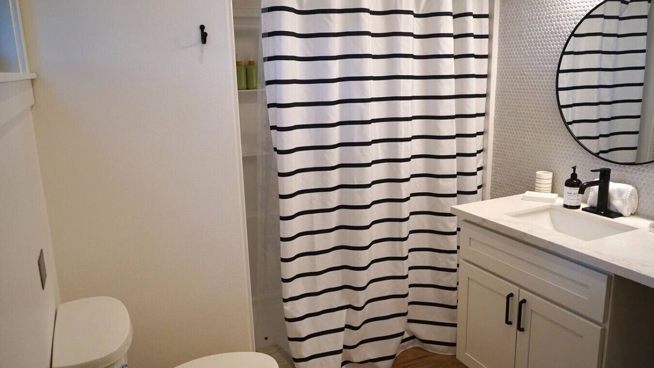 Photo of Bathroom in West Hills