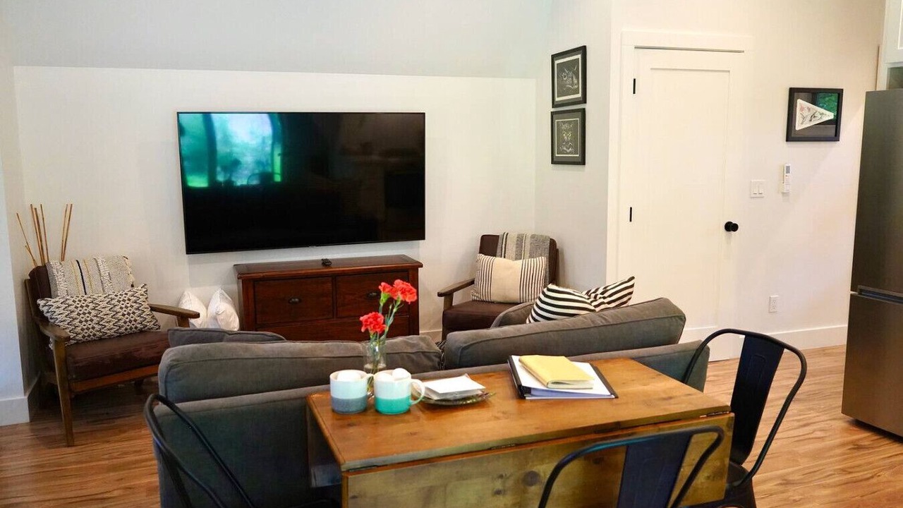 Photo of Livingroom in West Hills