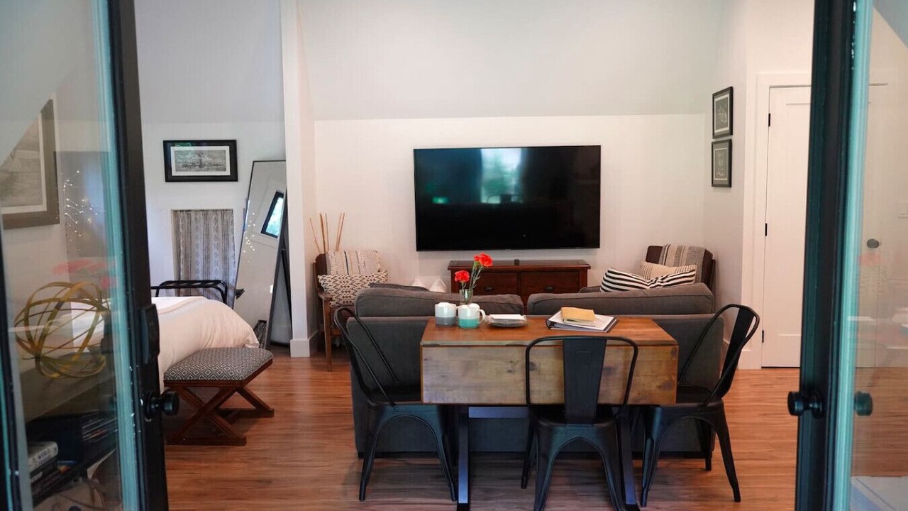 Photo of Bedroom in West Hills