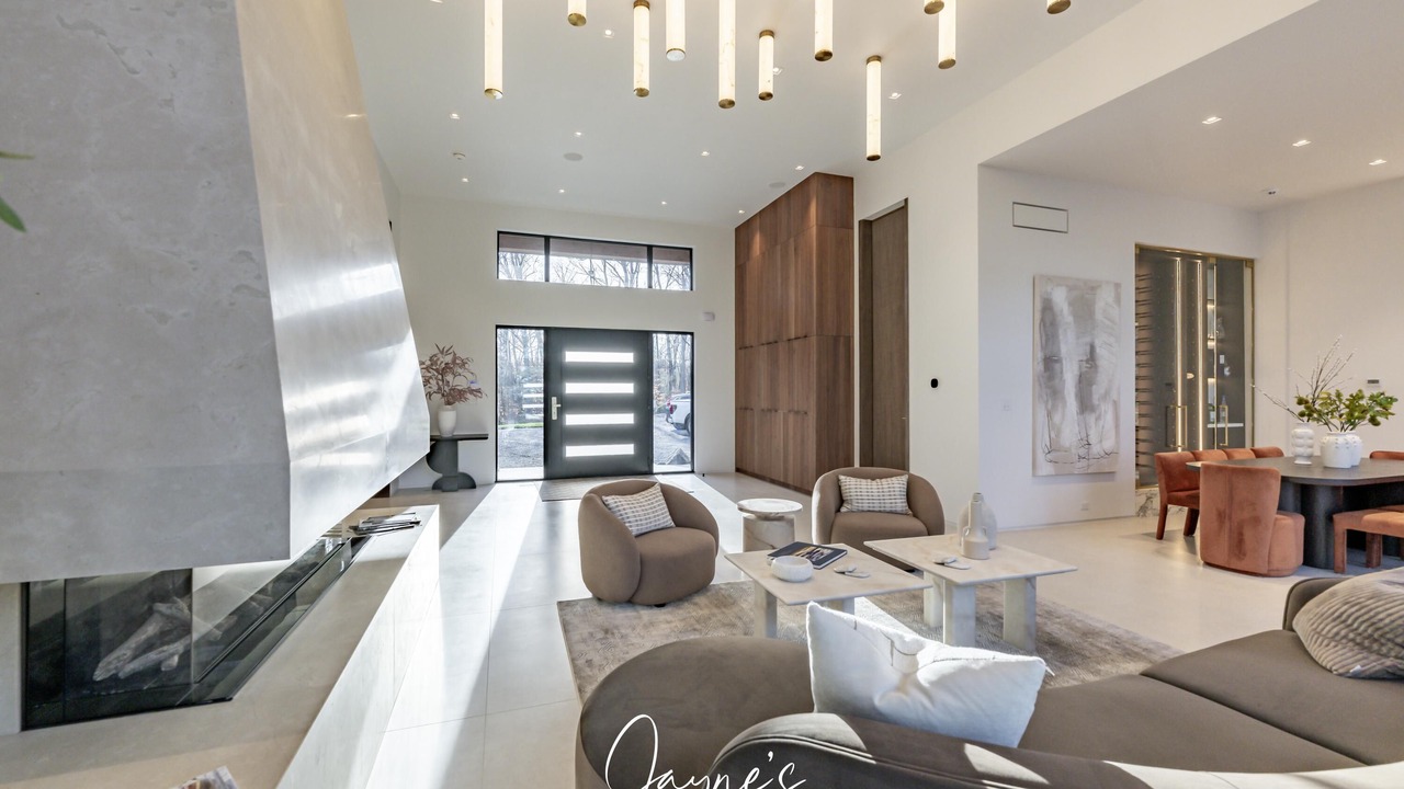 Photo of Livingroom in Muskoka Lakes