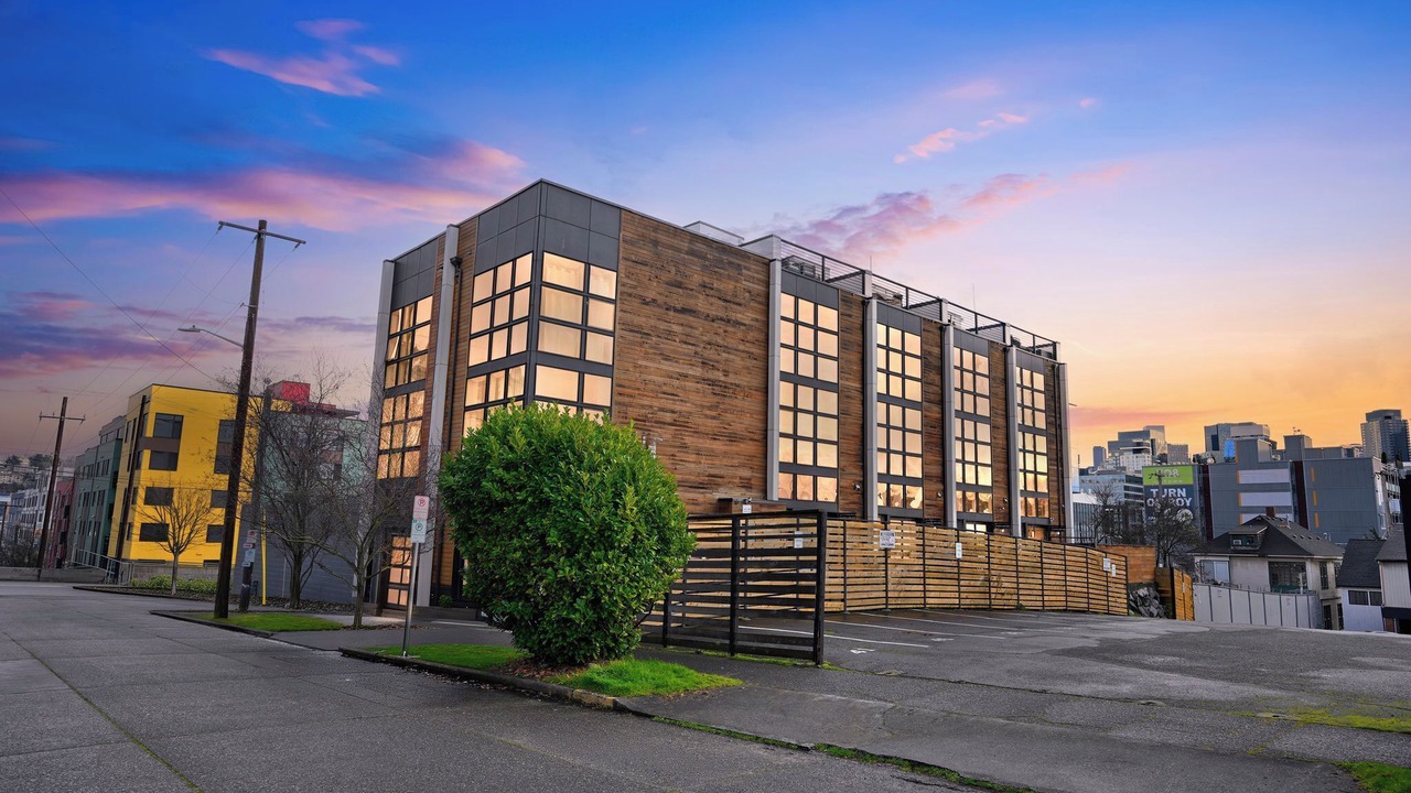 Photo of Outdoor in Lower Queen Anne