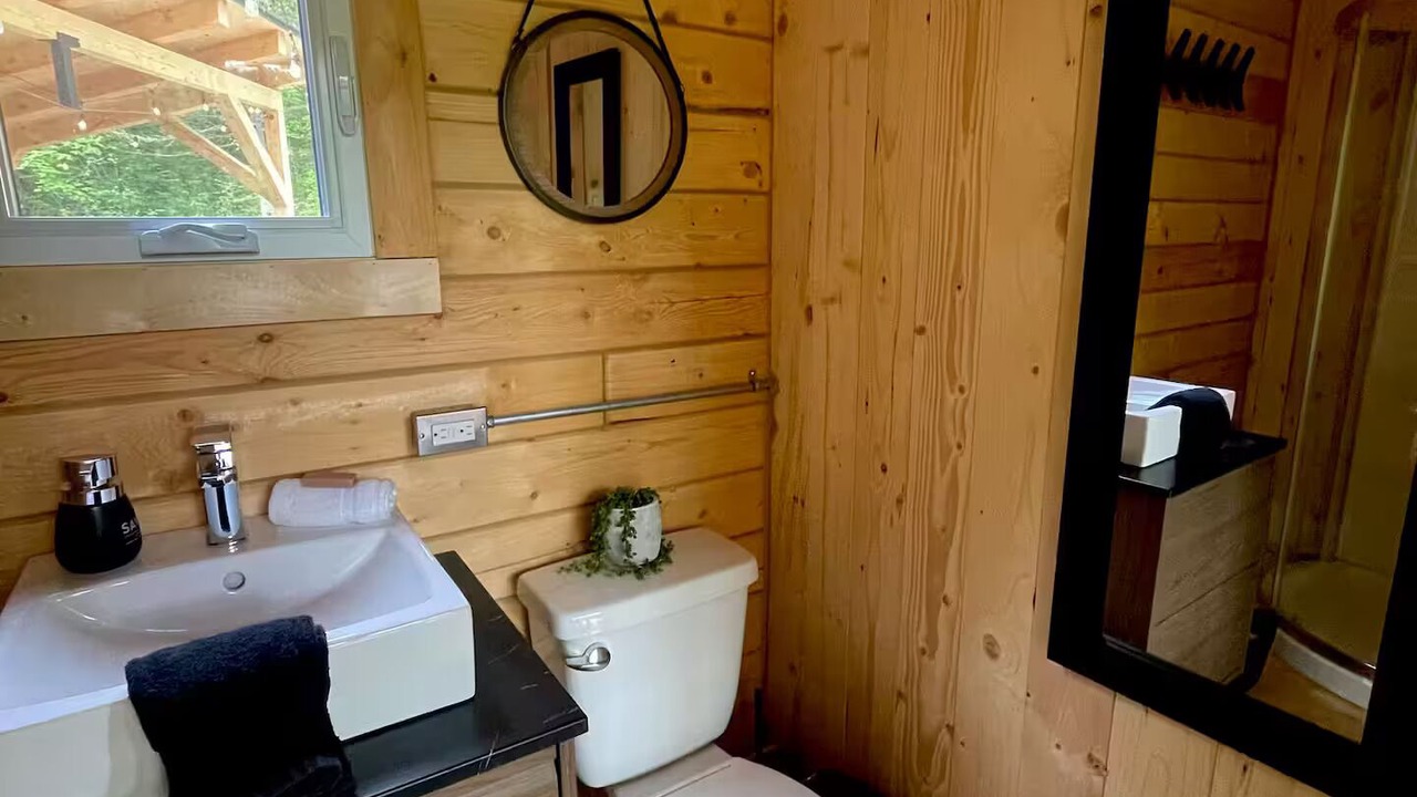 Photo of Bathroom in Riviere Eternite