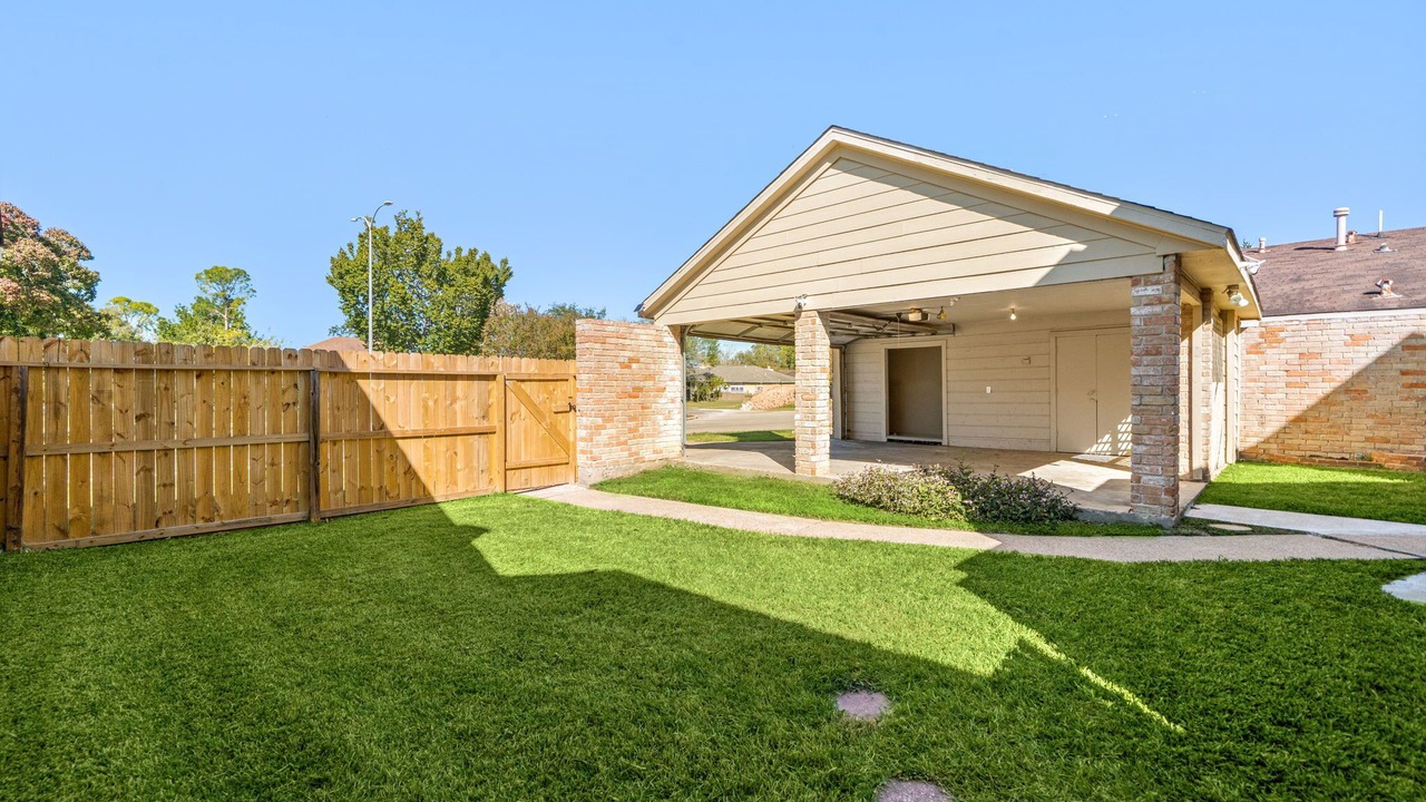 Photo of Outdoor in George Bush Park/Eldridge