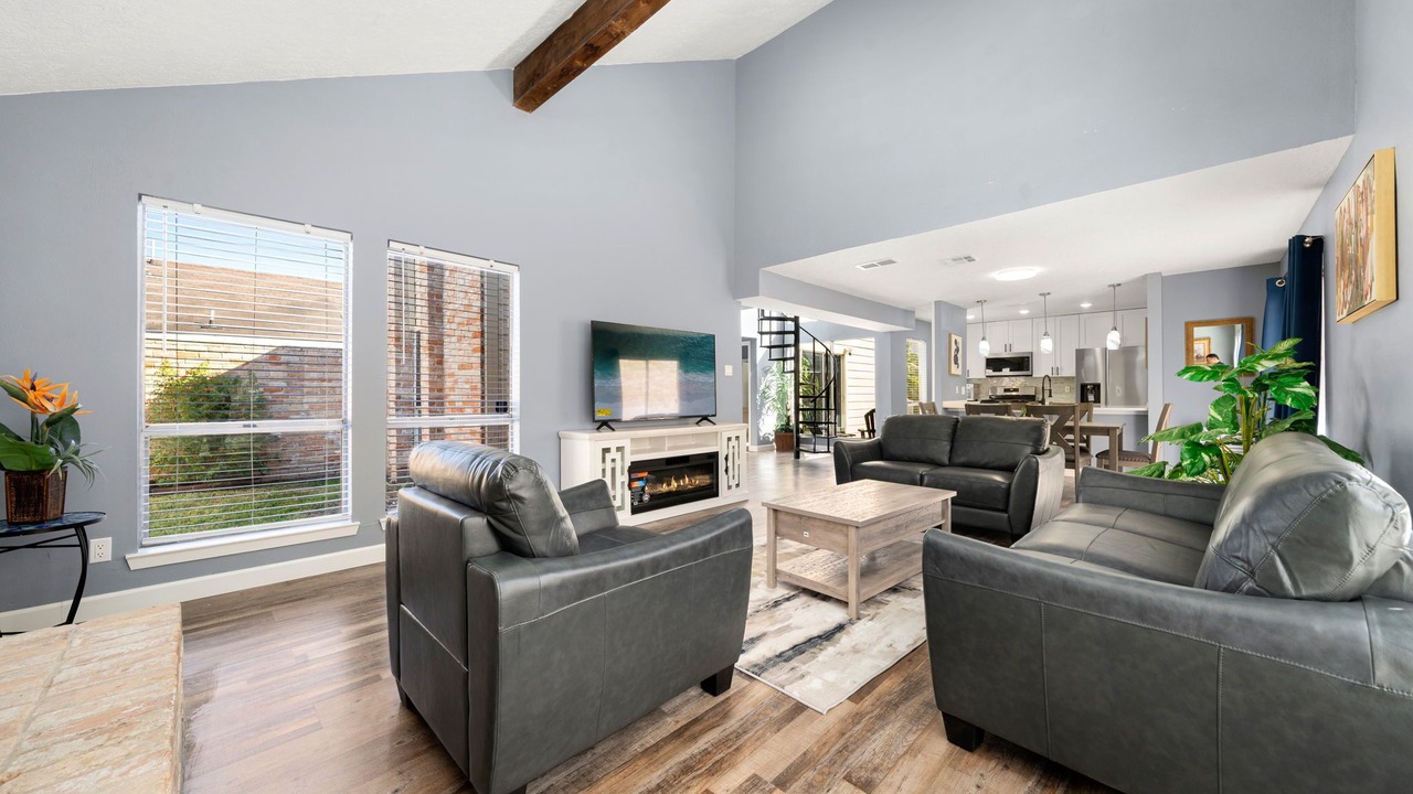 Photo of Livingroom in George Bush Park/Eldridge