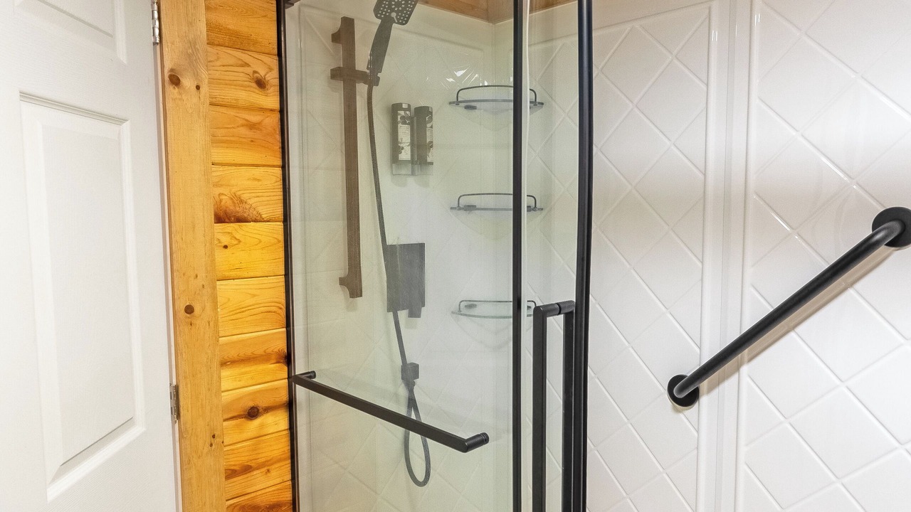 Photo of Bathroom in Arden