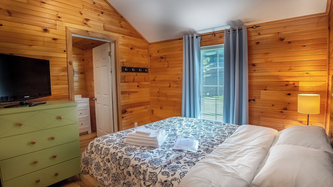 Photo of Bedroom in Arden